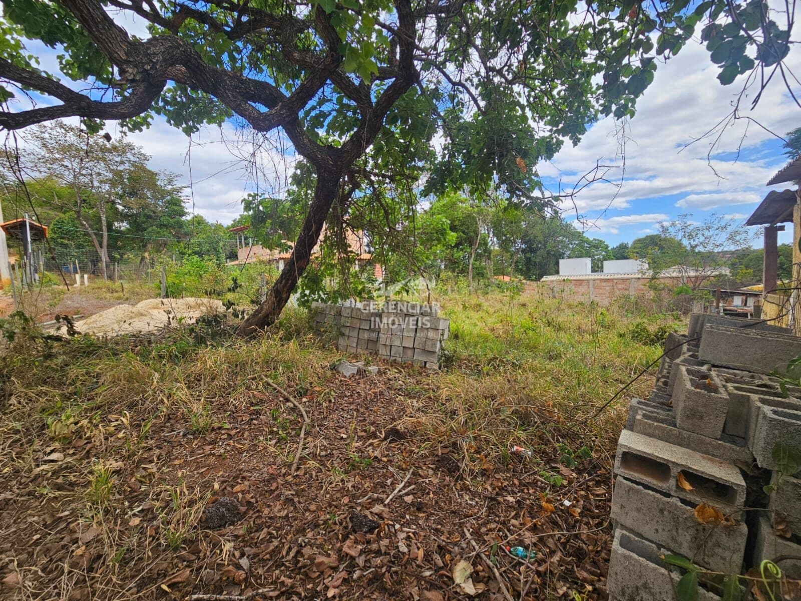 Oportunidade em Mateus Leme! Lote 360m² com Escritura e Registro!