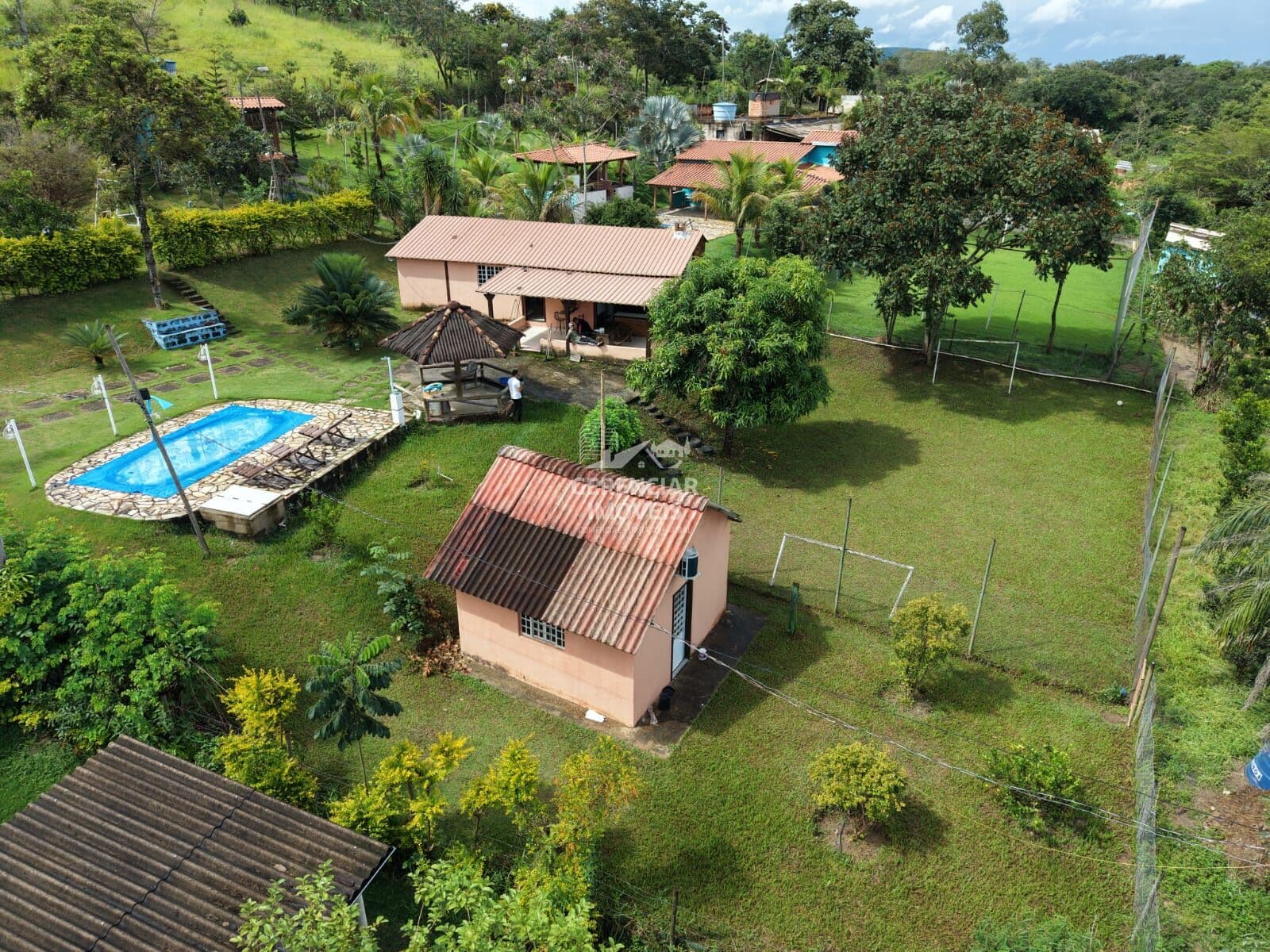 Chácara com lagoa nos fundos em Esmeraldas/MG