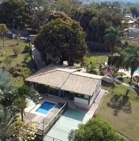 Sítio 5.000m² com piscina e área de lazer no Solar da Madeira em Contagem!