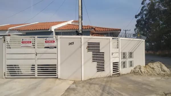 Casa no Jardim das Azaléas em Éden, Sorocaba/SP