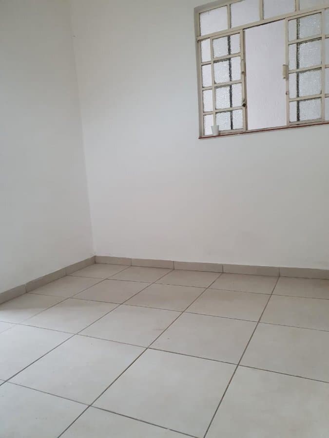 Oportunidade Imperdível em Taboão da Serra – Imóvel na Esquina com 2 Unidades Independentes!
