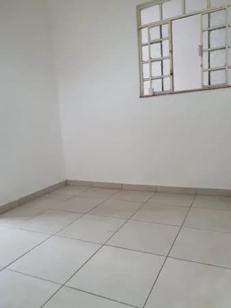 Oportunidade Imperdível em Taboão da Serra – Imóvel na Esquina com 2 Unidades Independentes!