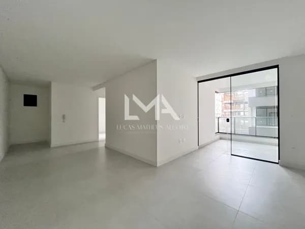 OPORTUNIDADE! APARTAMENTO NOVO NA PRIMEIRA QUADRA DO MORRETES