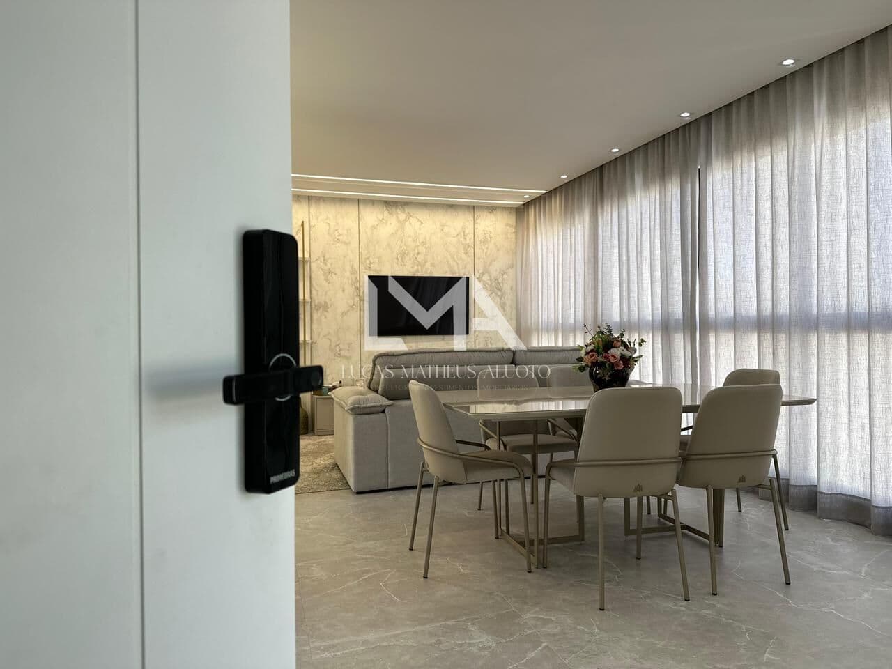 APARTAMENTO PRONTO PARA MORAR EM ATÉ 72X NA MEIA PRAIA