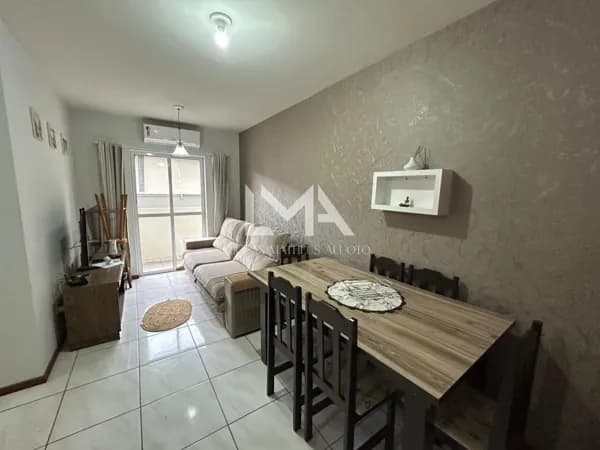 ALUGA-SE APARTAMENTO DE 2 QUARTOS, MOBILIADO EM ITAPEMA