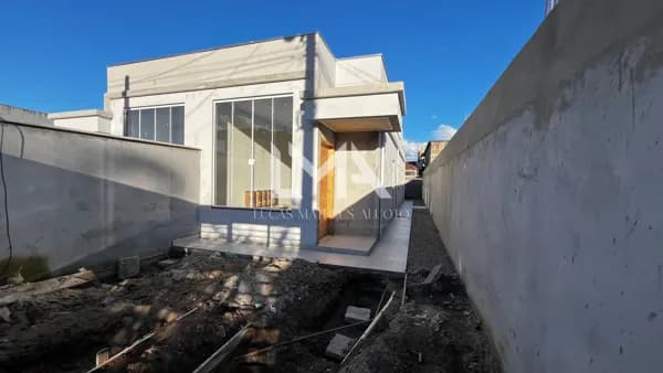 CASA GEMINADA A VENDA NO BALNEÁRIO PEREQUÊ