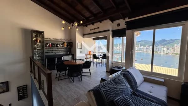 CASA TRIPLEX COM VISTA MAR EM ITAPEMA