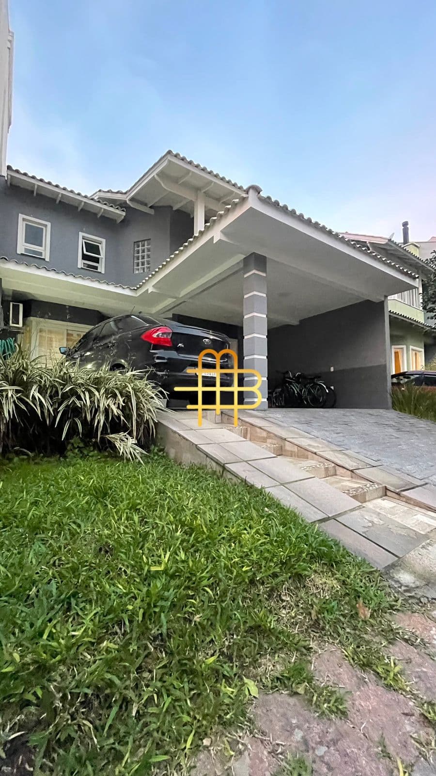 Casa de Condomínio em Porto Alegre - Sarandi