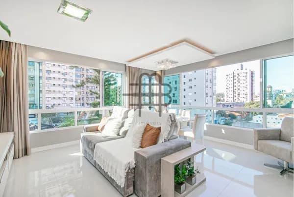 Apartamento Finamente mobiliado 3 dormitórios à venda no Bairro Boa Vista