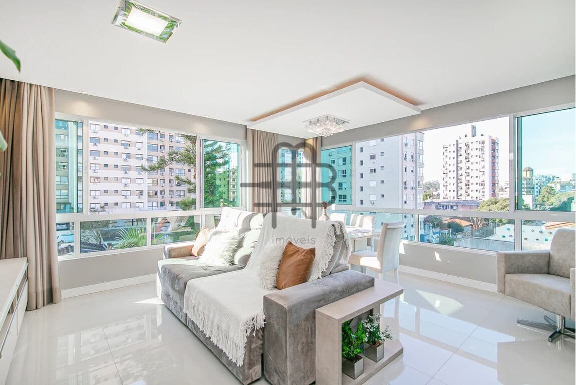 Apartamento Finamente mobiliado 3 dormitórios à venda no Bairro Boa Vista