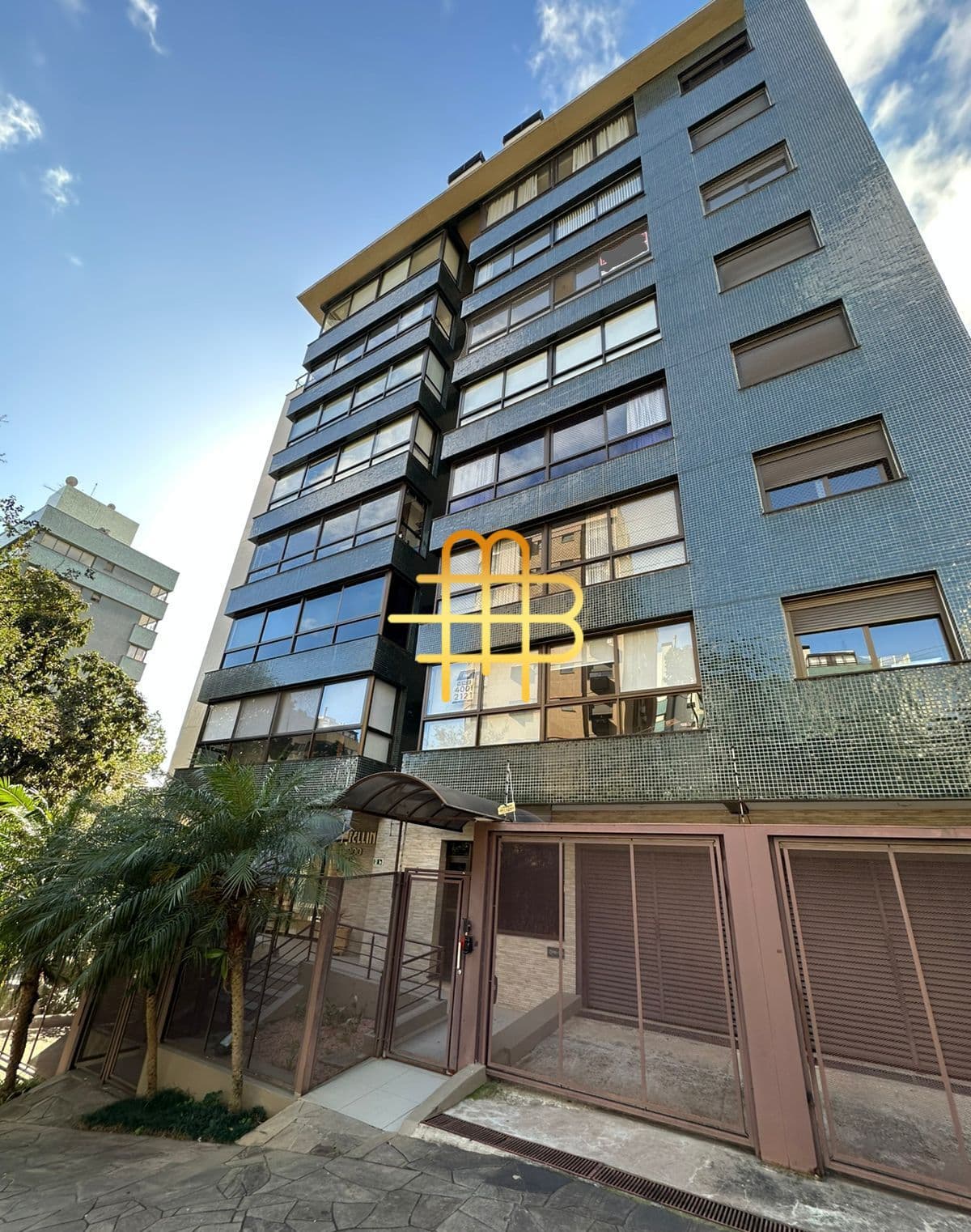 Apartamento mobliado com 3 quartos para alugar no Bairro Mont Serrat