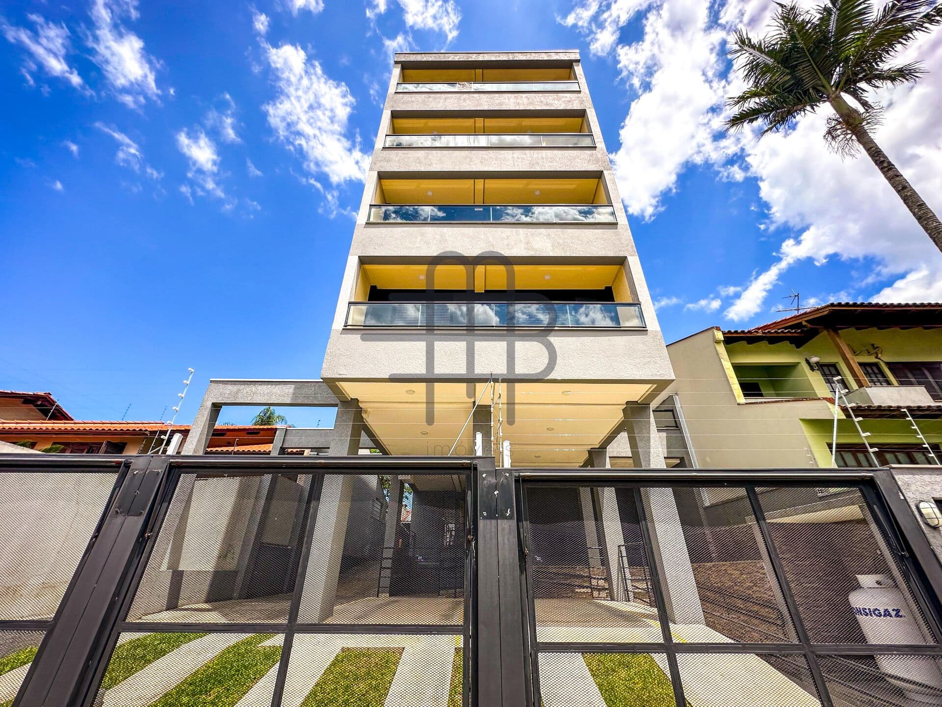 VENDA | Apartamento com 2 Dormitórios situado em bairro central de Gravataí