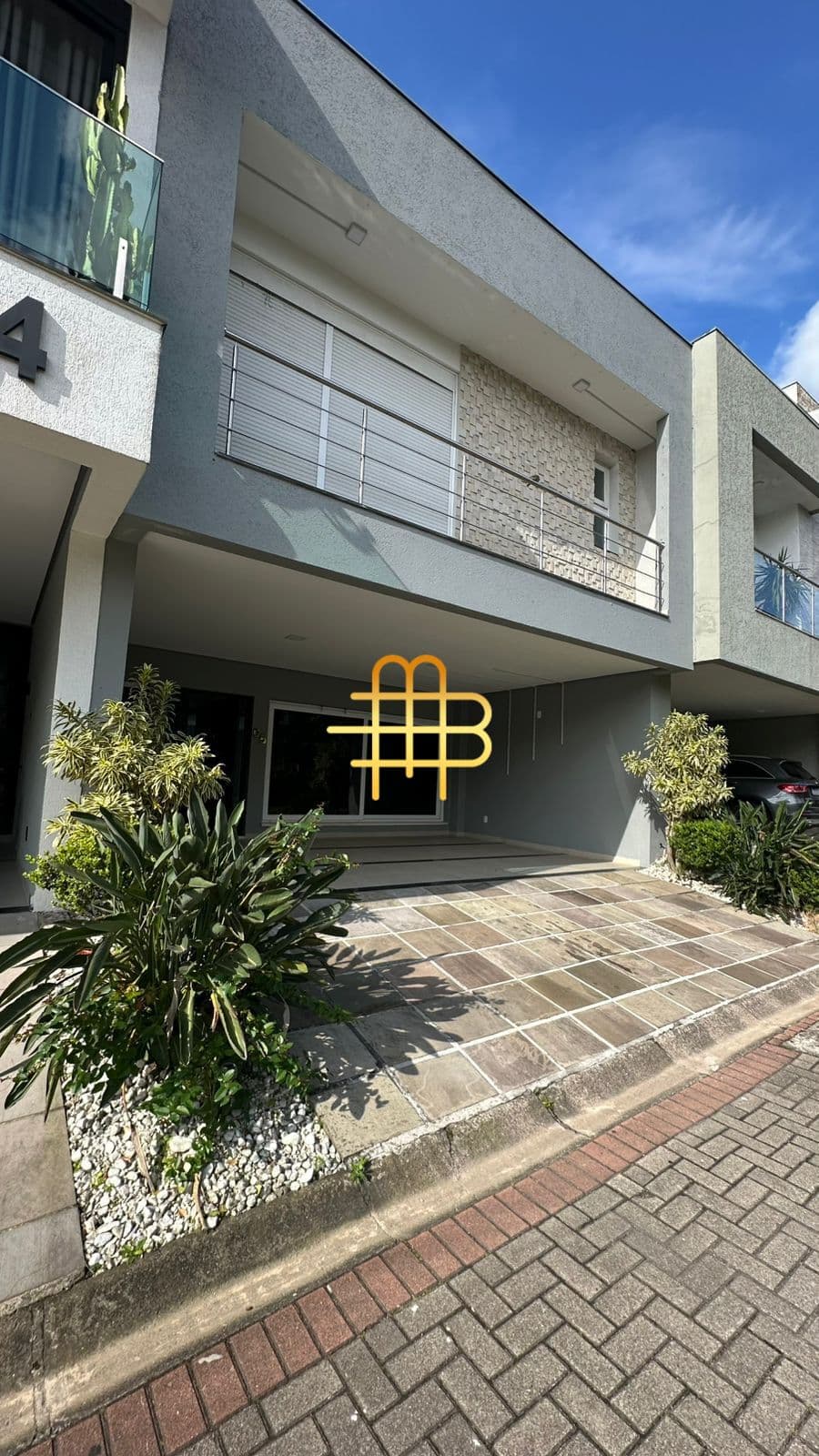 Casa de Condomínio em Porto Alegre - Sarandi