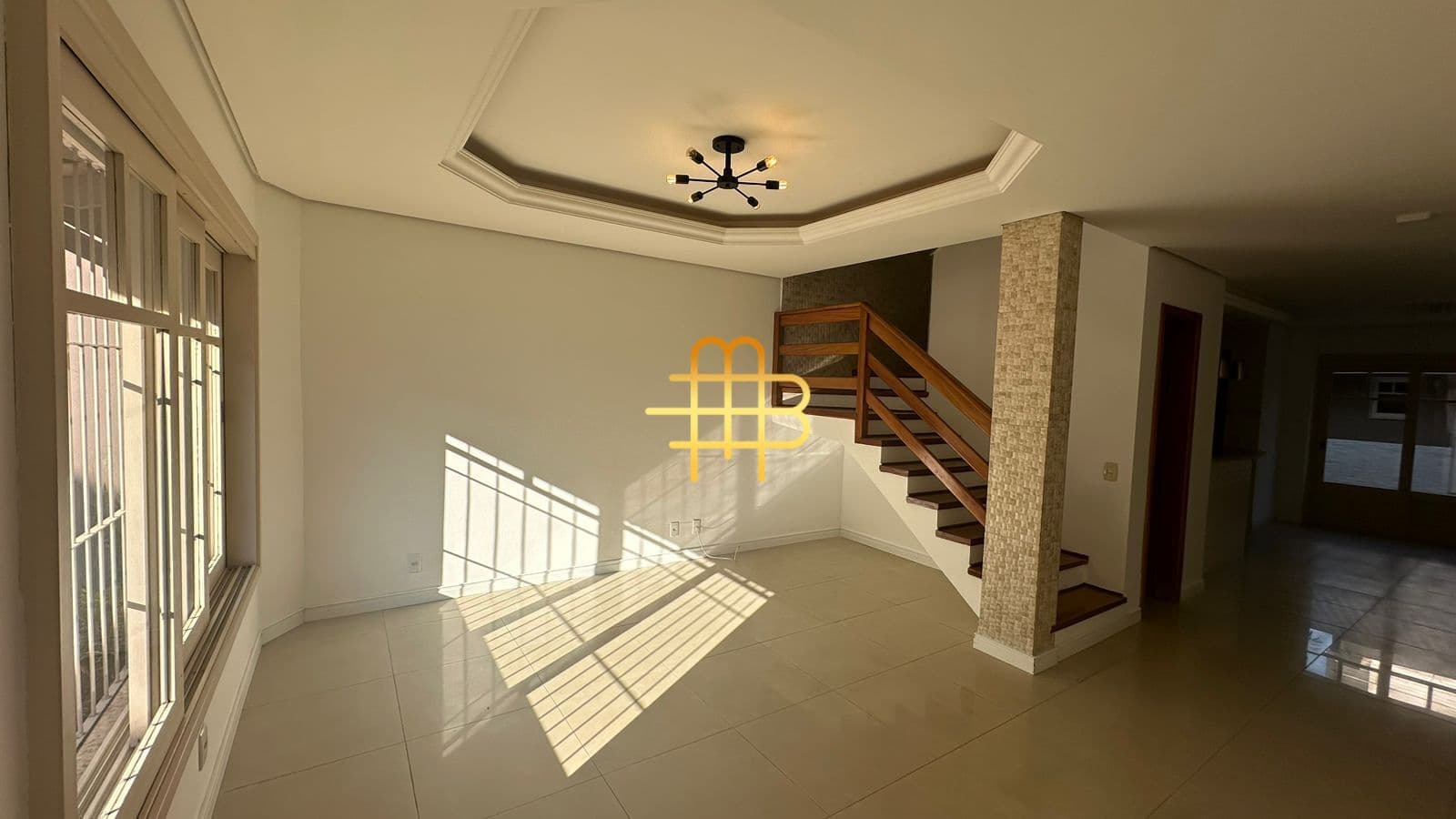 Casa Alto Padrão em Sarandi, Porto Alegre/RS