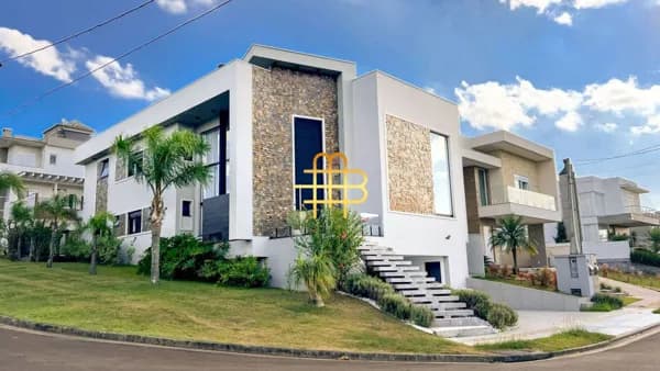 LOCAÇÃO | Excelente casa com 4 suítes no condomínio Alphaville.