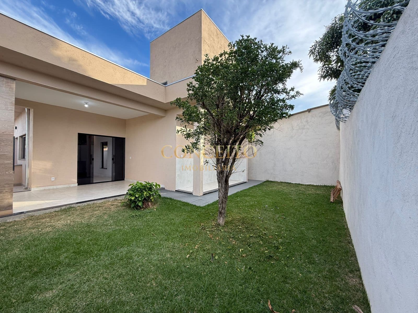 Casa 03 quartos e espaço gourmet - Vila Maria