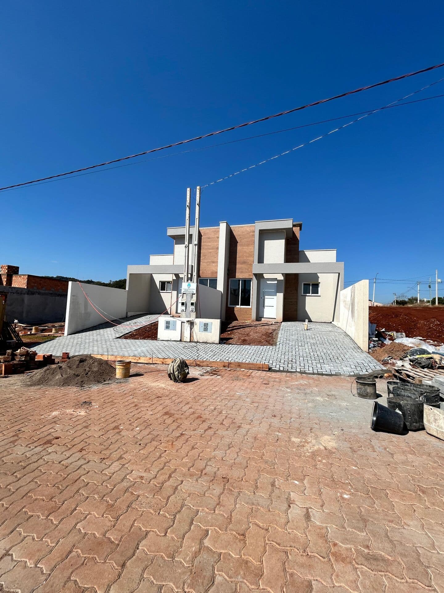 Casa Padrão à Venda