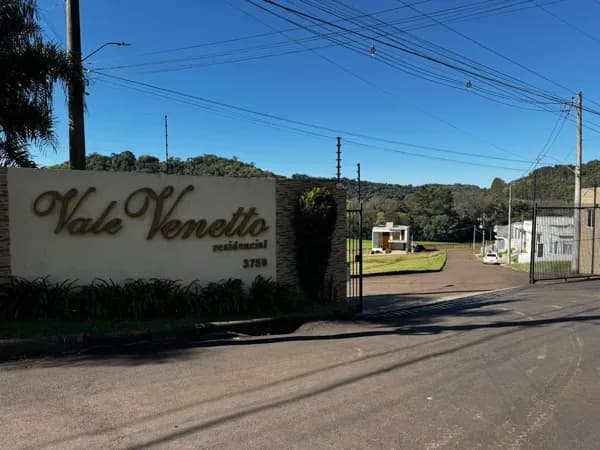 Lote/Terreno em Sarandi - Centro