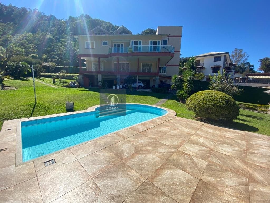 Casa Triplex para Venda em Carlos Guinle Teresópolis-RJ