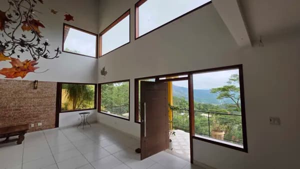 Só Aqui: Casa com Vista Panorâmica no Condomínio Mais Charmoso