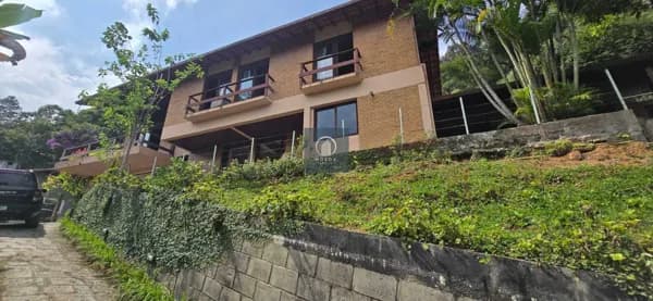 Casa Duplex em Albuquerque, Teresópolis/RJ