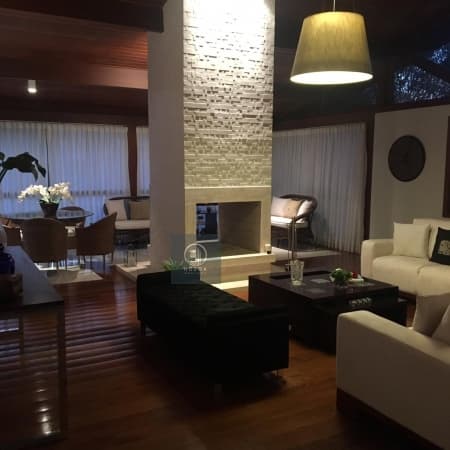 Casa Alto Padrão para Venda em Várzea Teresópolis-RJ