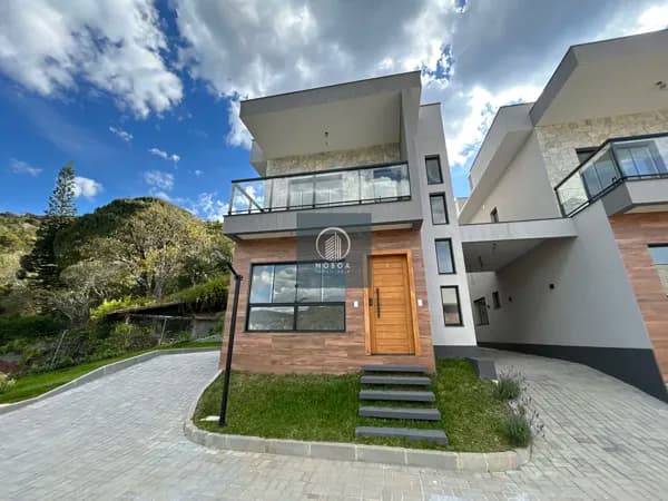 Casa em Teresópolis - Golfe