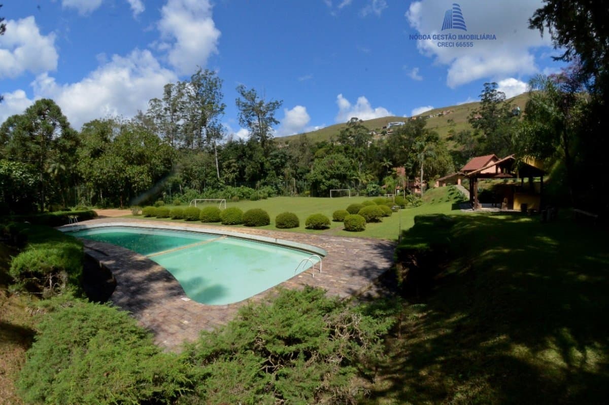 Belíssimo Sítio a Venda em Teresópolis