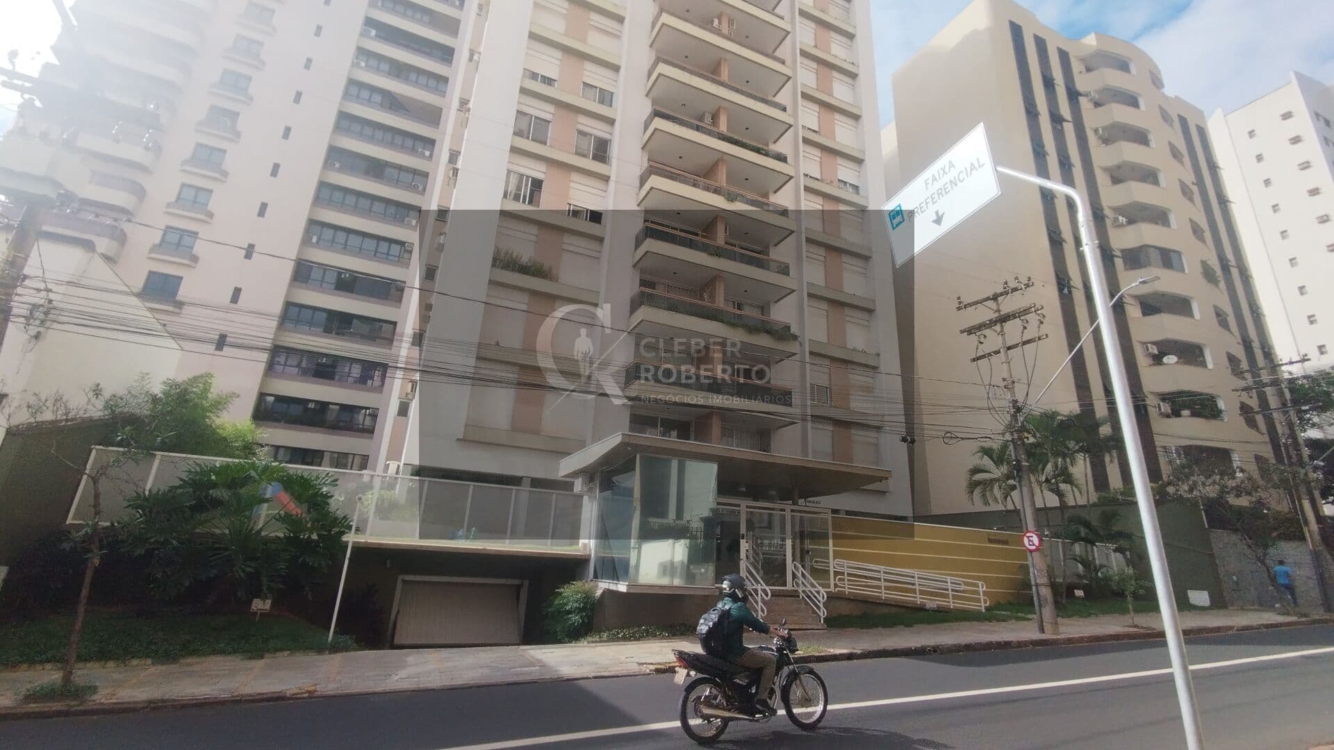 Apartamento em Ribeirão Preto - Centro