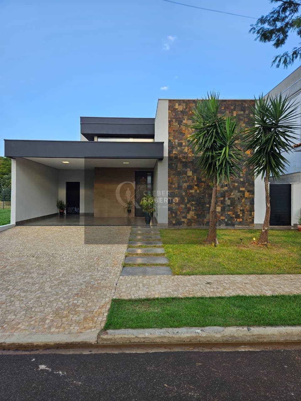 Casa Alto Padrão condomínio Portal da Mata