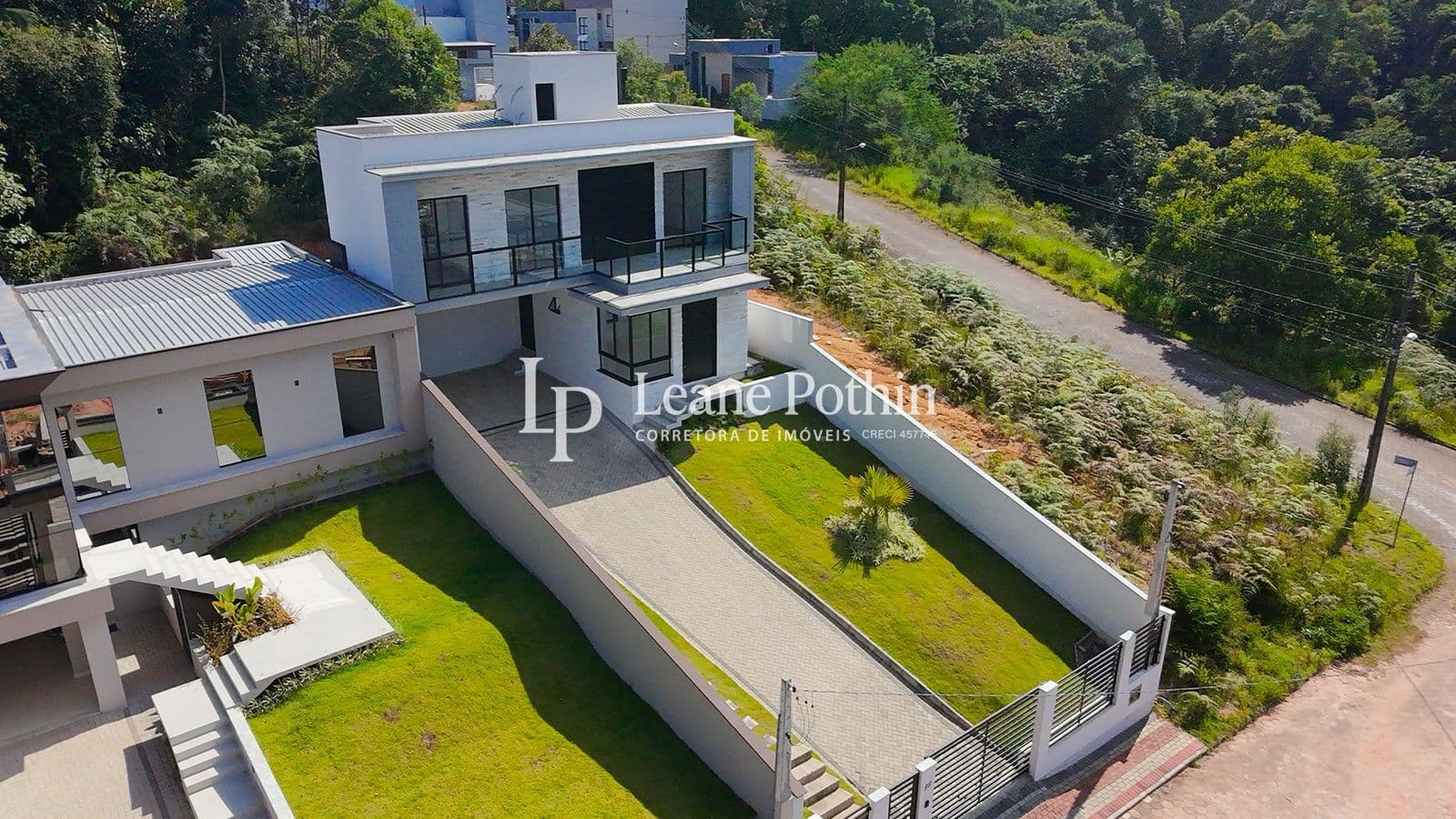 Casa | 3 Dormitórios | Águas Claras - Brusque