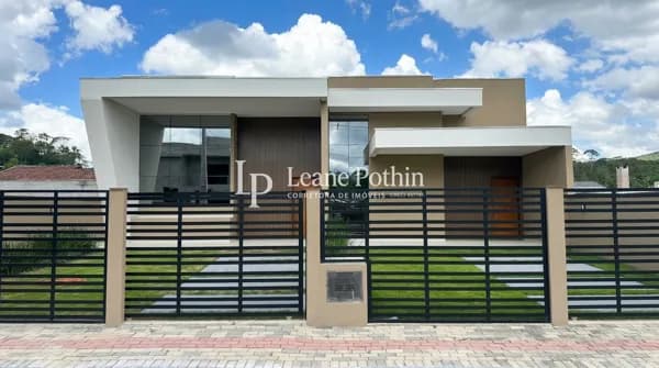 Casa Geminada | 2 Dormitórios | Centro - Guabiruba