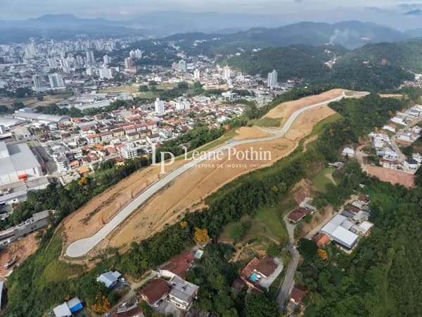 369,56 a 660,41m² - Condomínio Privia Residence | Steffen