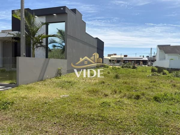 🏖️ Terreno à venda em Balneário Bellatorres!