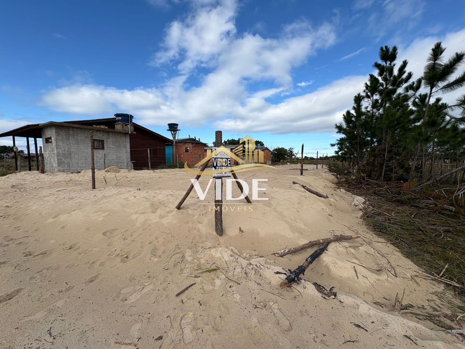 Terreno na Praia Xangri-lá dos Mares