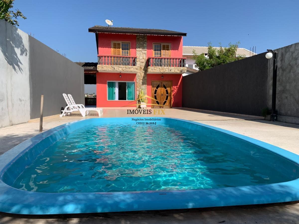 Casa estilo chacara no centro da cidade - Avalia menor valor !!!