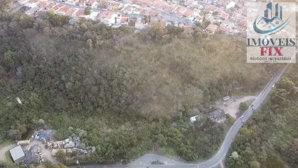 Área em zona urbana - ideal para condominio ou comércio!