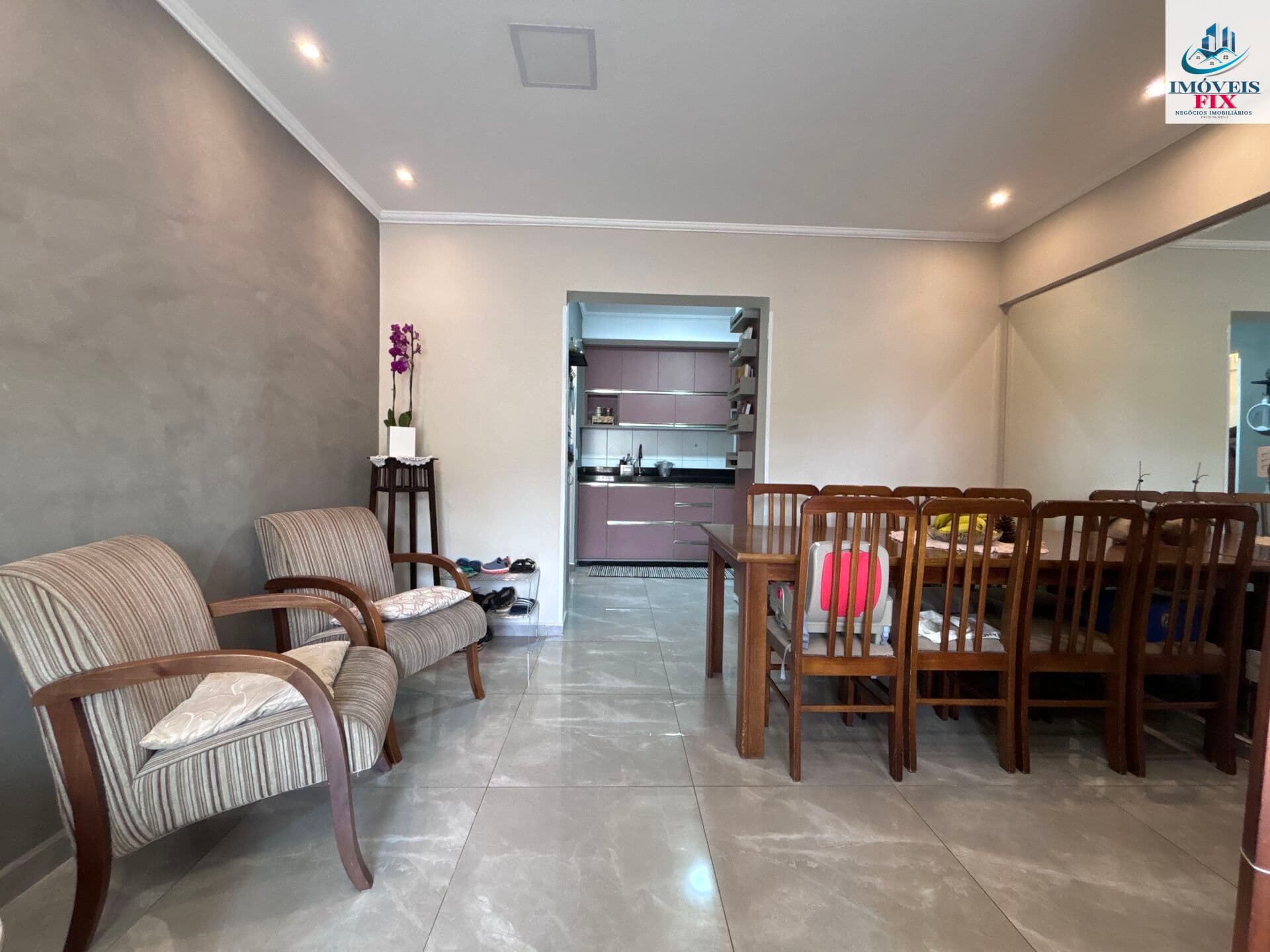 Apartamento à Venda em Jundiaí – Condomínio Apuã | 2 Dormitórios com Suíte e Sacada