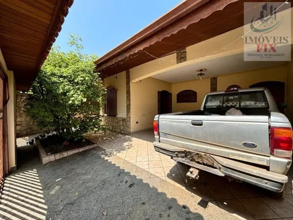 Casa à venda no bairro Jardim Merci II em Jundiaí/SP