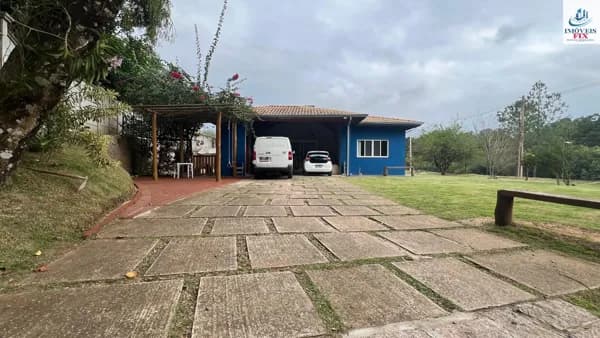 ACEITA FINANCIAMENTO! Chácara Moderna em Jundiaí com Terreno de 1.066m²