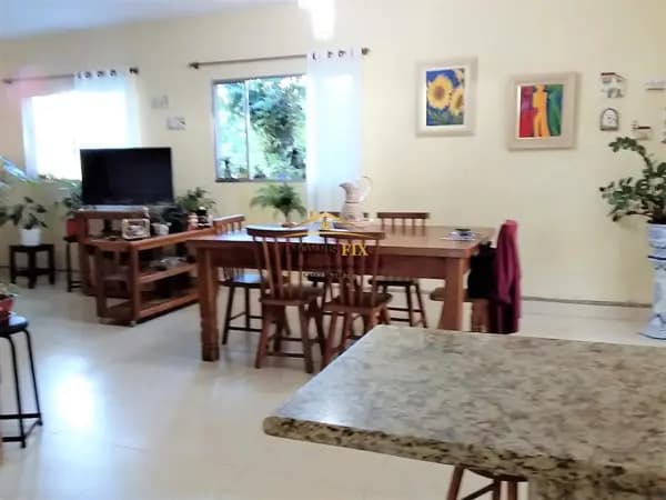 Chácara com lote Plano e casa térrea!!!