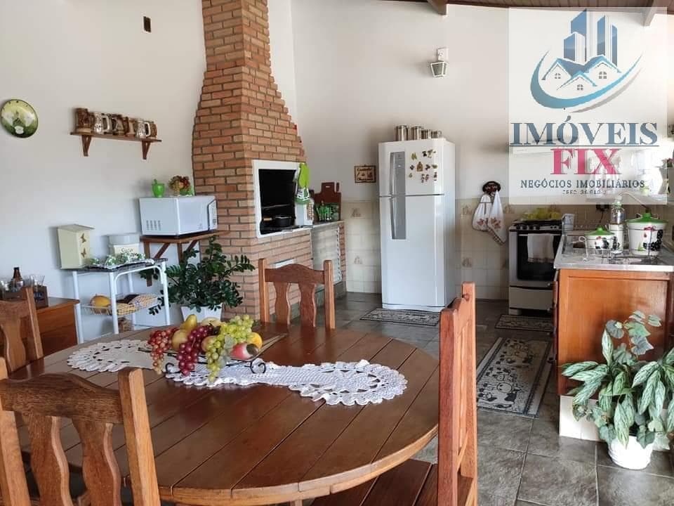 Casa 4 dormitórios no centro de Campo Limpo Paulista em Bairro nobre!!