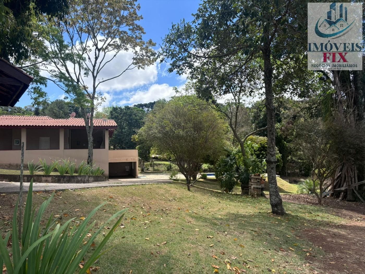 Chácara maravilhosa com acesso asfaltado em Itatiba!!