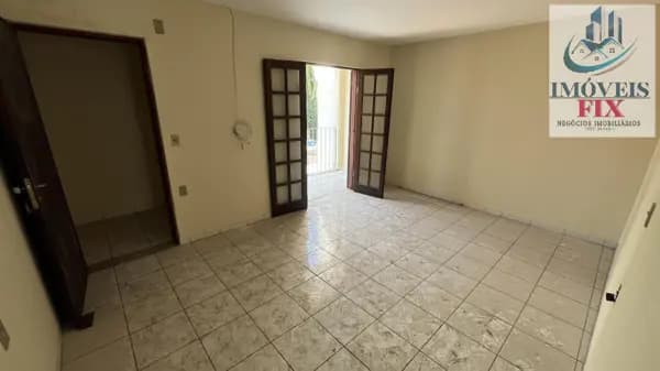 Casa à venda no bairro Vila Pirapora em Jundiaí/SP