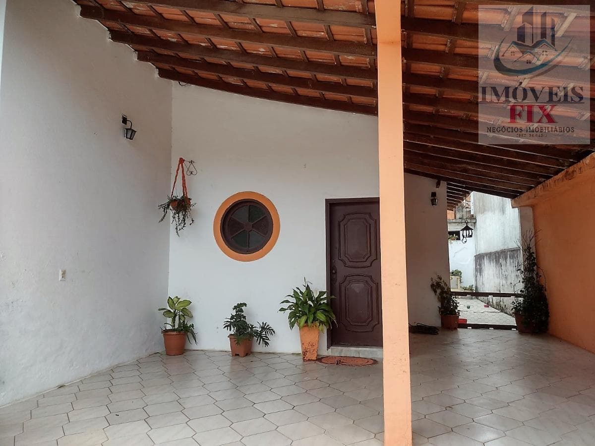 Casa térrea em bairro central de Várzea Paulista !