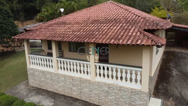 Sítio dos Sonhos de 13 ha em Barbacena MG