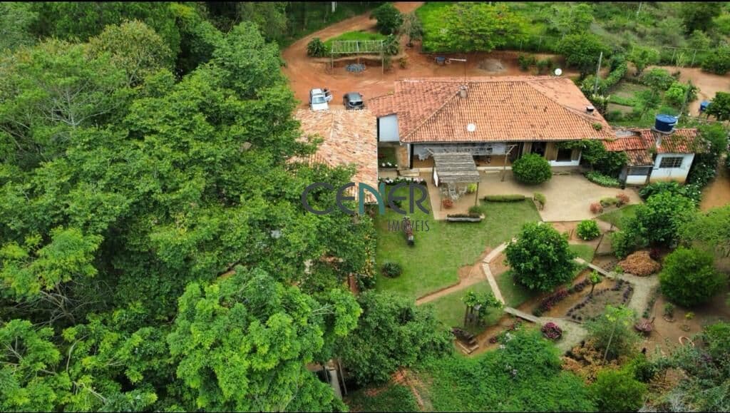 Sítio de 1,8 há na Região de Dores de Guanhâes MG