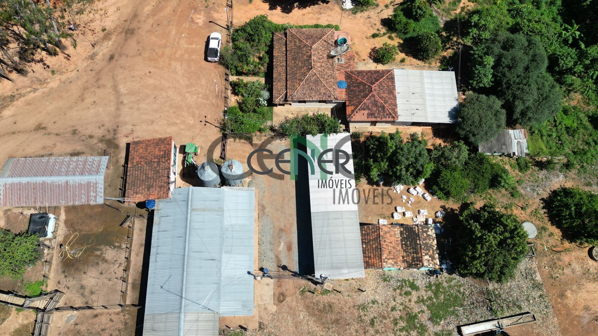 Fantástica fazenda de 820 ha, leite, lavouras, pecuária em M.Campos