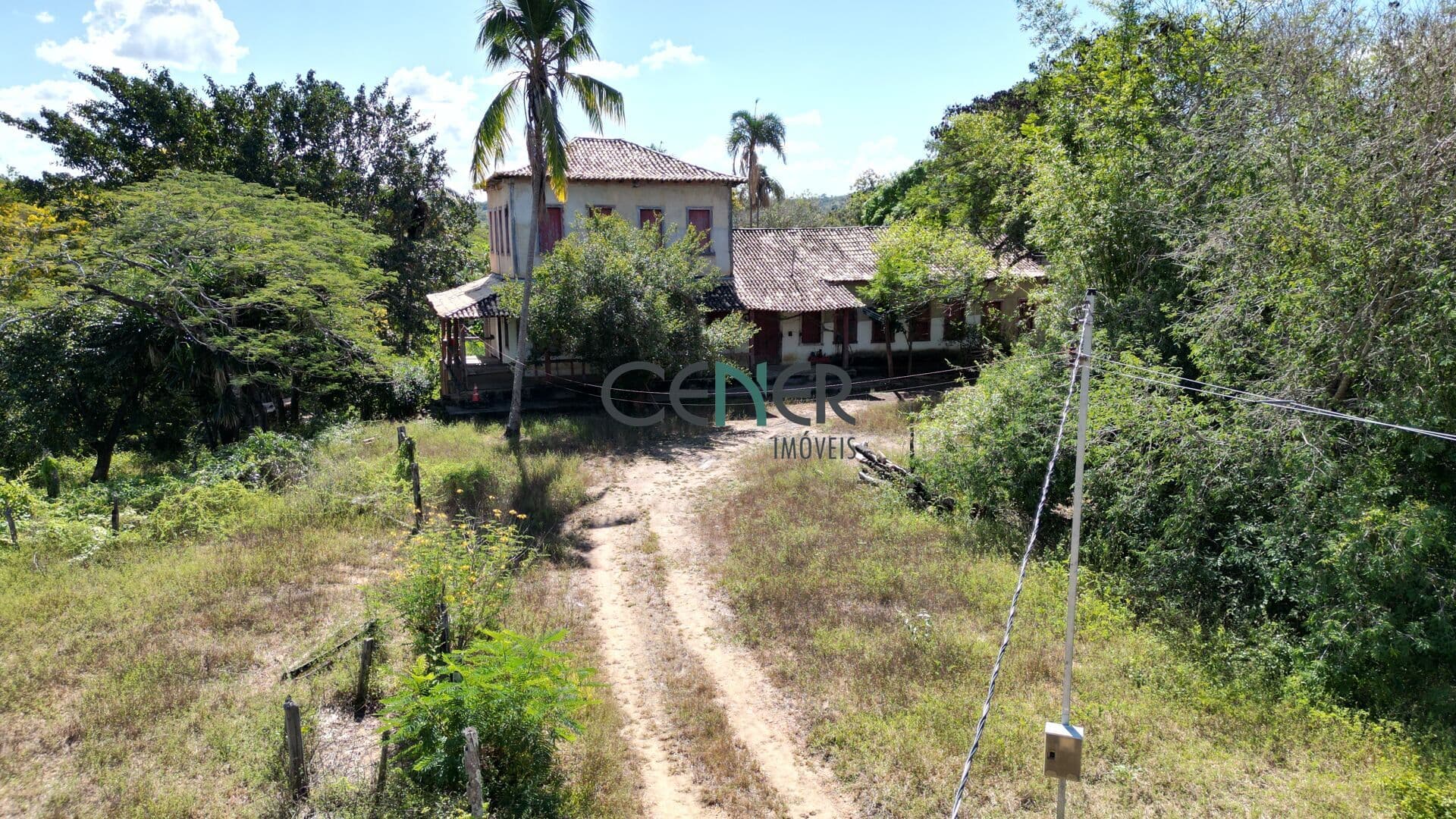 Fazenda lavouras e pecuária com 813 ha reg Sete Lagoas MG