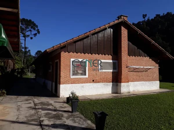 Bela fazendinha de 32,3 bem localizada em SP , pertinho do Embu das Artes